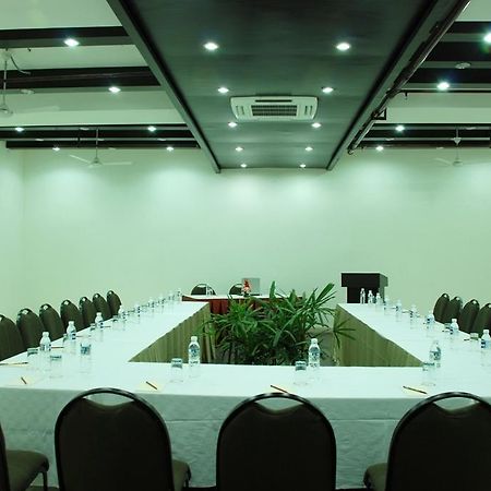 Jht Hotels New Delhi Eksteriør bilde