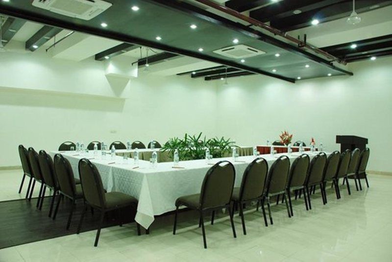 Jht Hotels New Delhi Eksteriør bilde